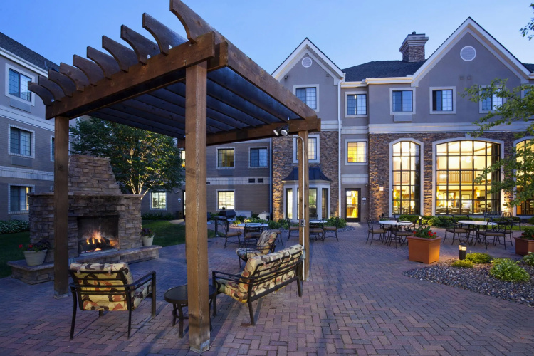 Staybridge Suites MPLS-Maple Grove/Arbor Lakes by IHG