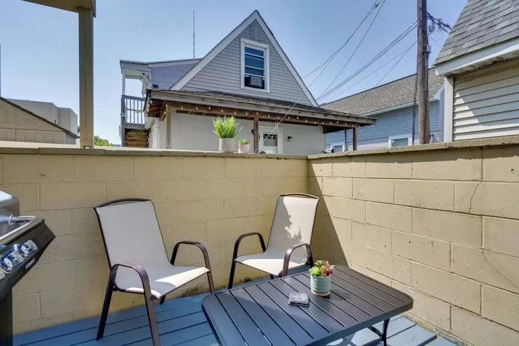 Seaside Heights Condo w/ Deck: Walk to Boardwalk!