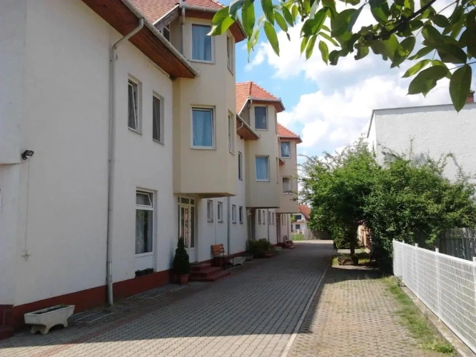 1 Bedroom Apartment with balcony