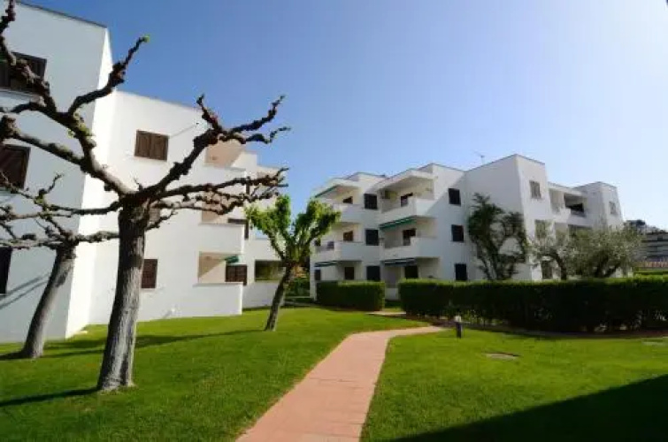 Apartamento Cala Montgo 11