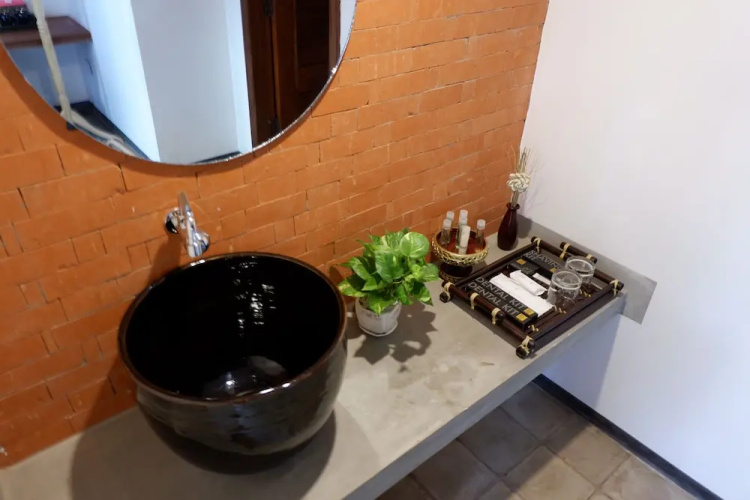 1004 Boutique Hotel