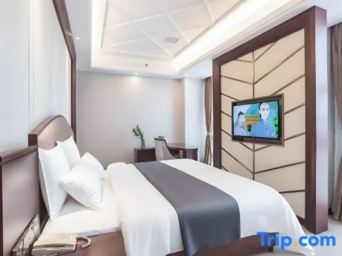 1 Bedroom Business Suite