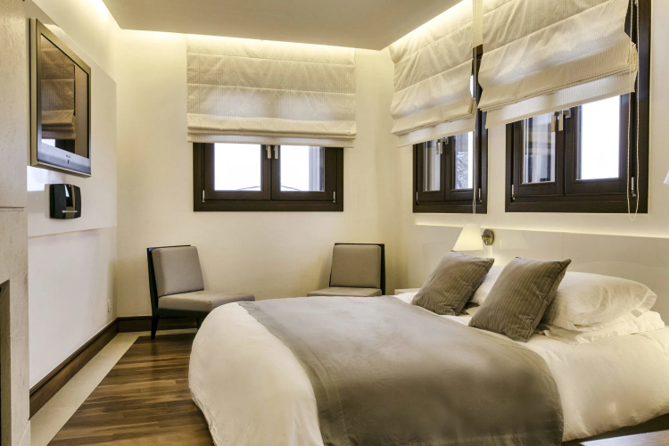 12 Months Luxury Resort