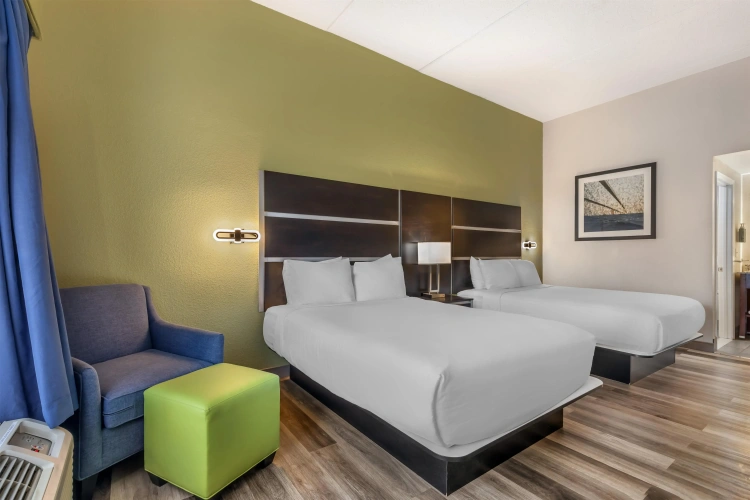 Standard Quadruple room