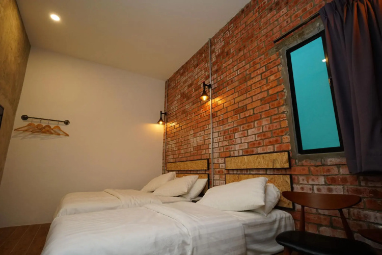 Brick Box Hotel