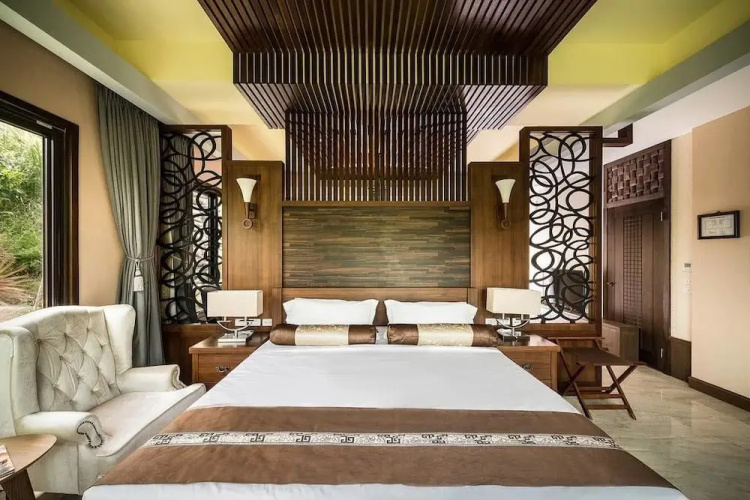 Lucent Resort