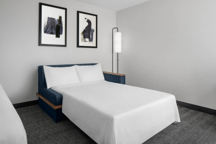 Courtyard by Marriott San Diego Central