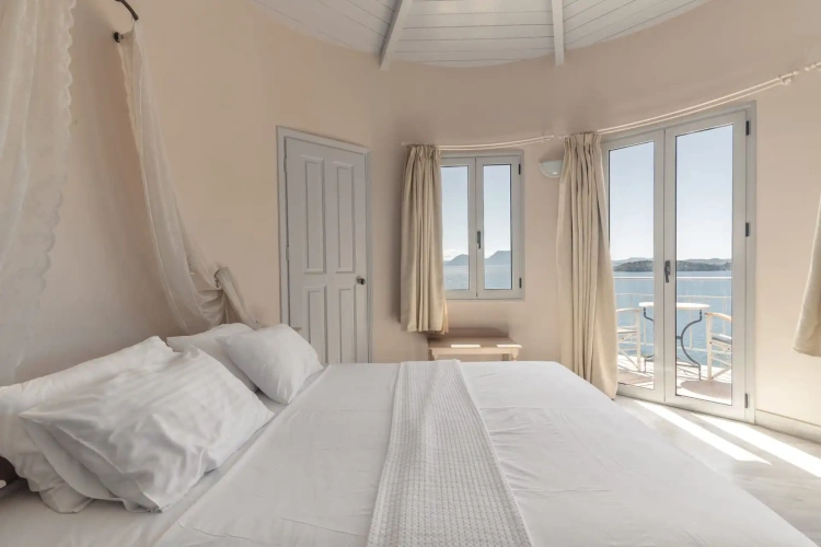 2 Bedrooms Suite with sea view