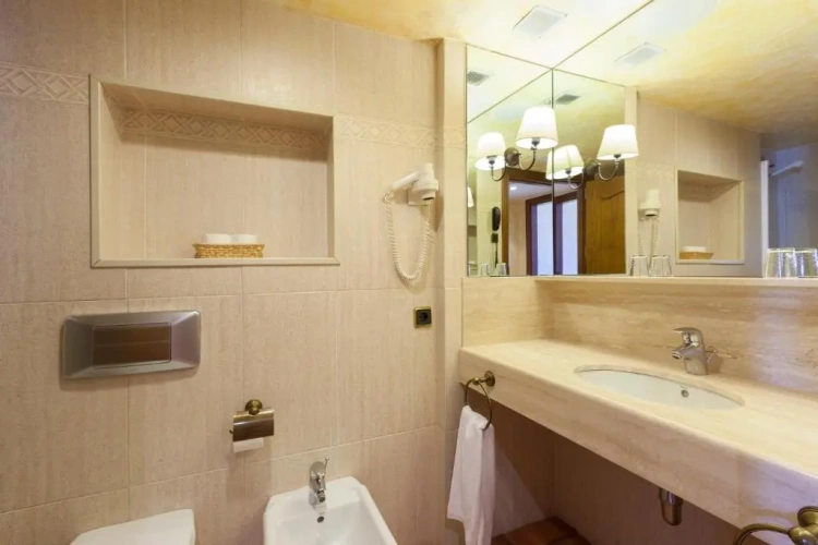 Triple room with balcony
