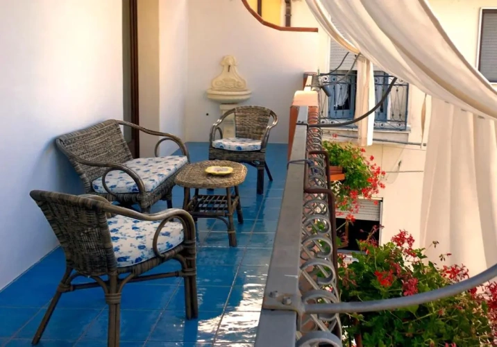 2 Bedrooms Apartment with sea view