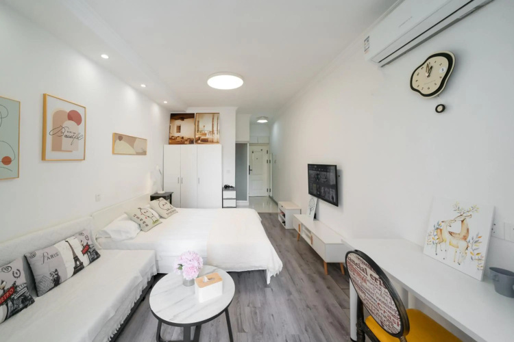 Jingyi Apartment