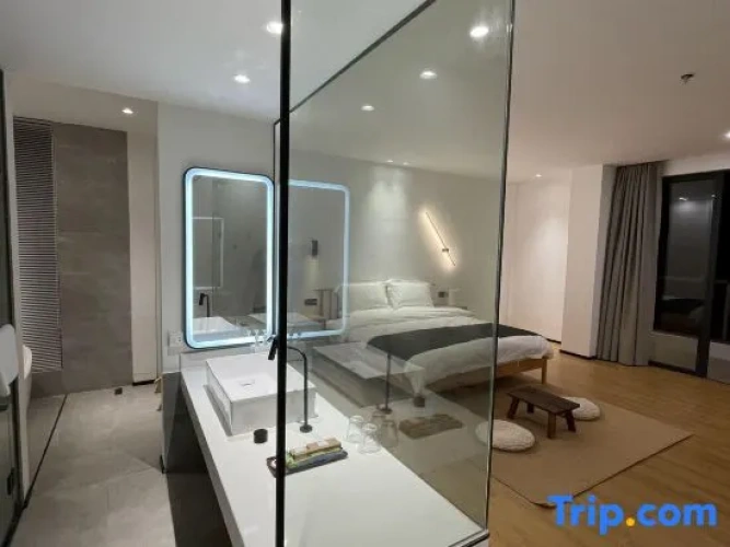 Deluxe Double room with balcony and with sea view