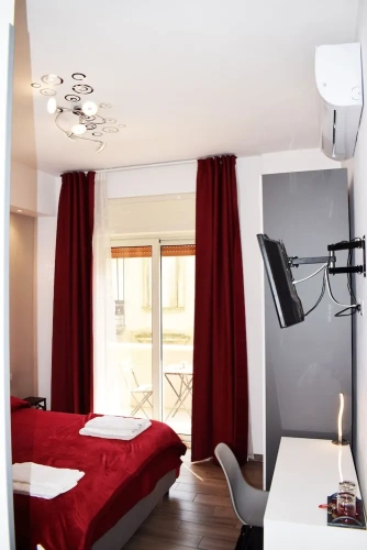 Comfort room