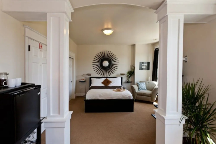 The Orenco Station Hotel