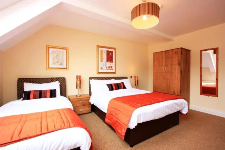 Standard Twin room