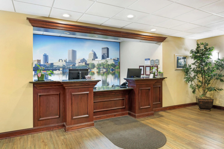 Best Western Plus Victor Inn & Suites photo 31