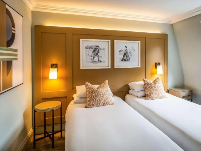 Superior Twin room