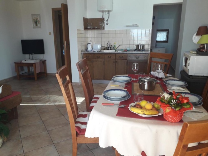 2 Bedrooms Apartment with balcony and with sea view