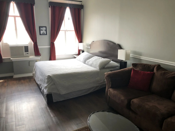 Rialto Hotel