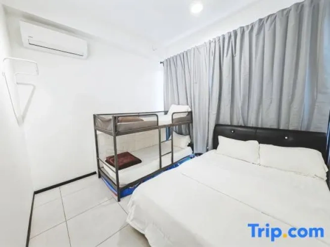 3 Bedrooms Apartment