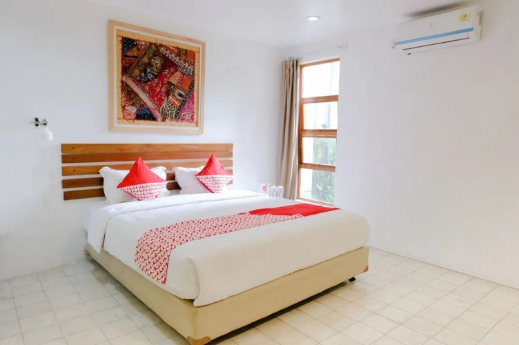 OYO 626 Augustina Home