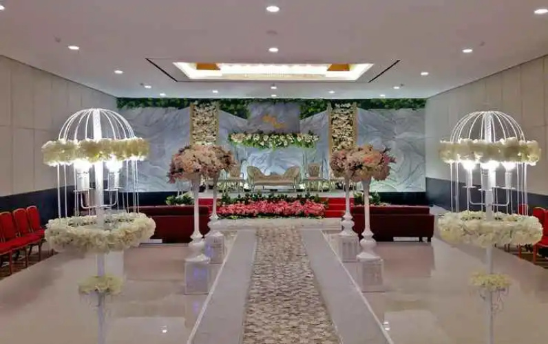 Chandra Inn