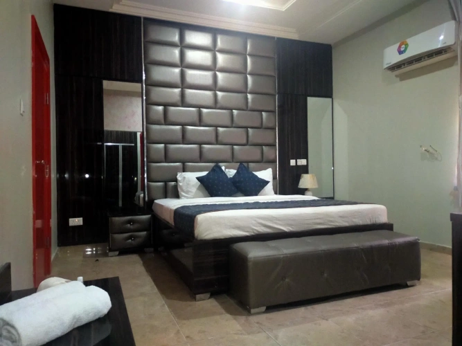 Double Suite