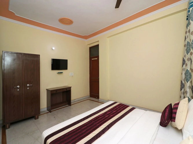 OYO 12774 Akash Residency