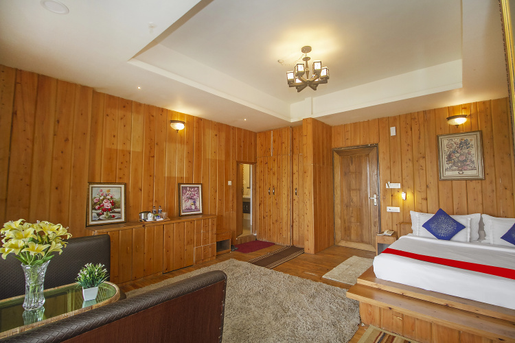 Mount Queens Hill Resort & Spa