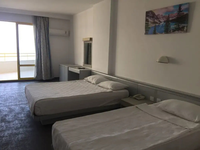 Relax Beach Hotel — фото 2