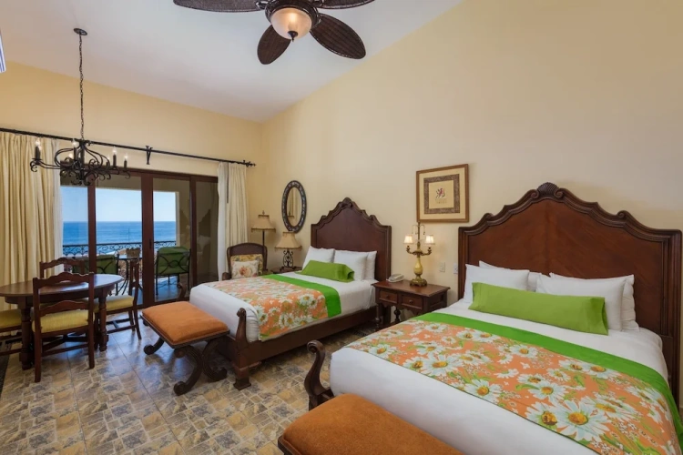 Quadruple Studio with balcony and beachfront