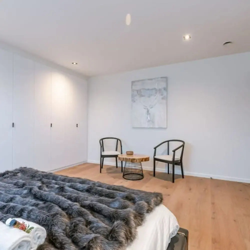 Luxurious Apartment With Parking