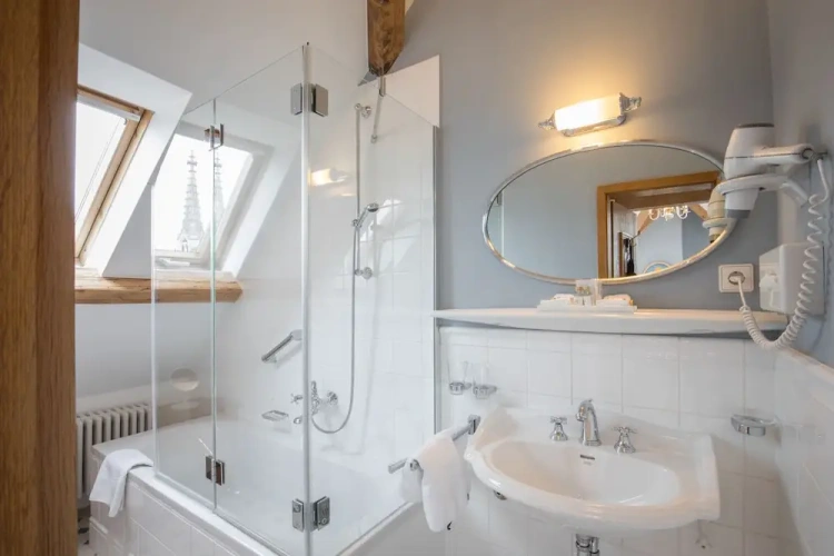 Comfort Twin room with city view
