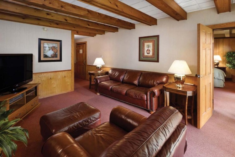 Luxury Suite