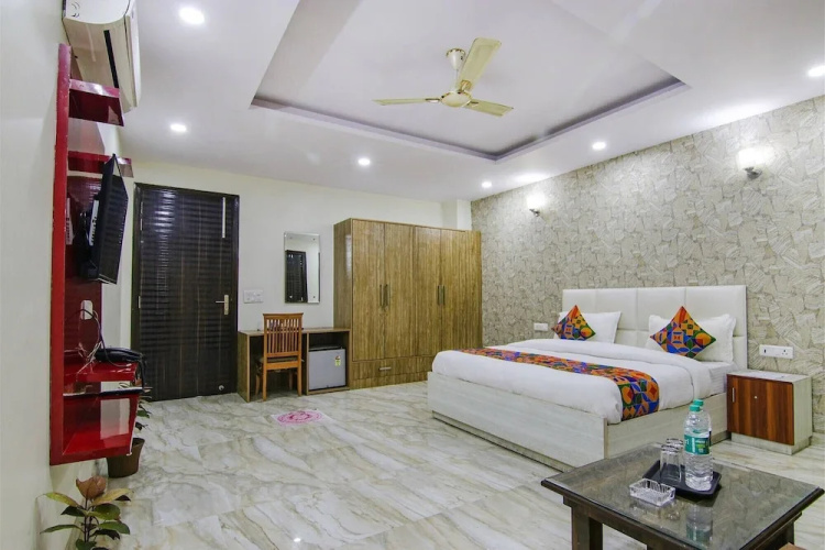 Homefort Stays, Millennium City Centre Gurugram