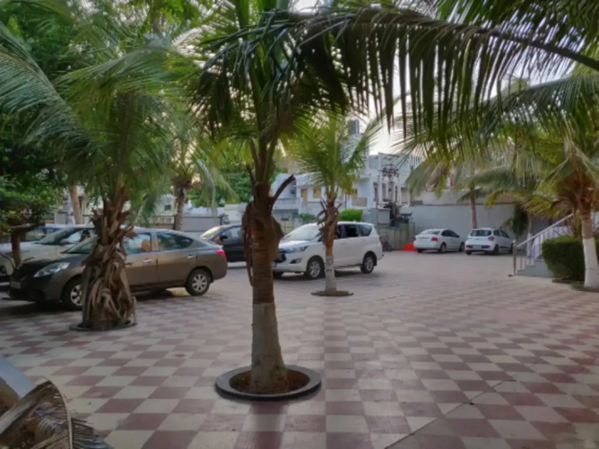 Damji Hotel