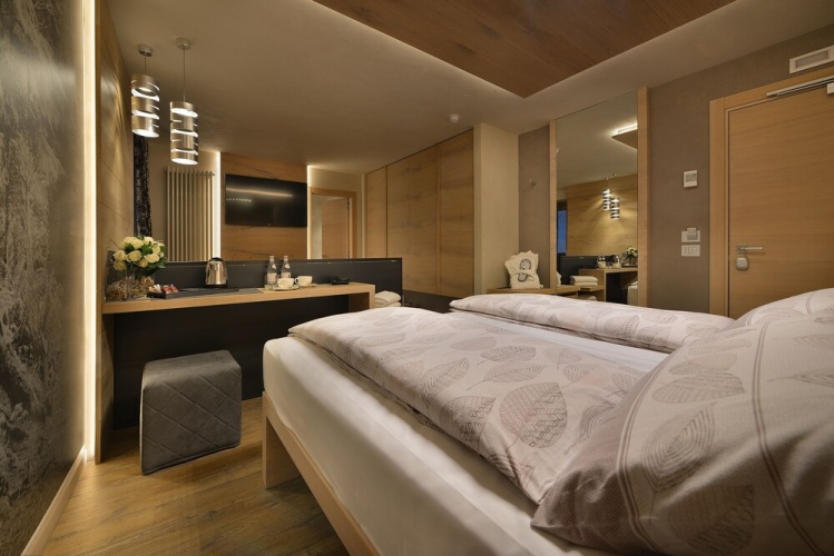 1 Bedroom Superior Double room with balcony