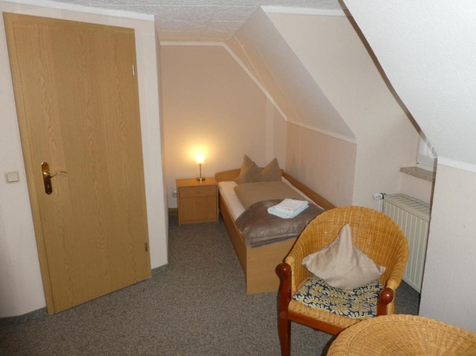 Standard Single room