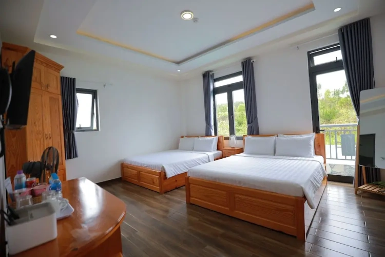 Deluxe Twin room with balcony and with mountain view