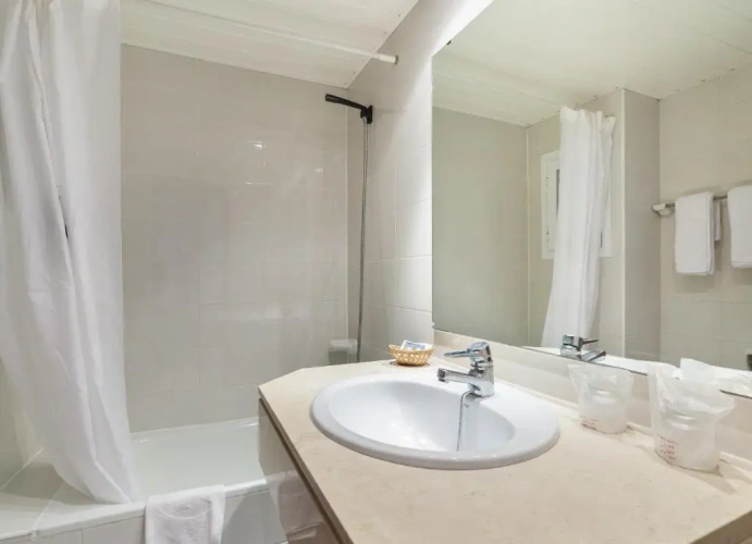 Standard Double room with Side Sea View