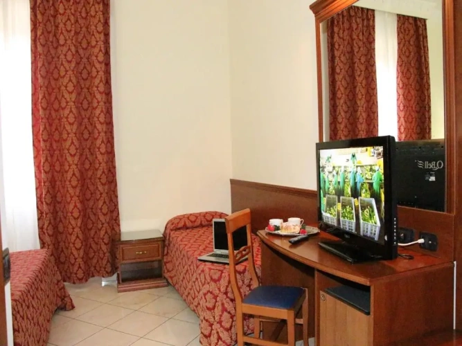 Triple room