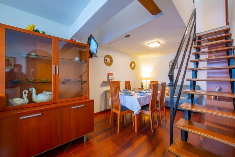 3 Bedrooms Apartment