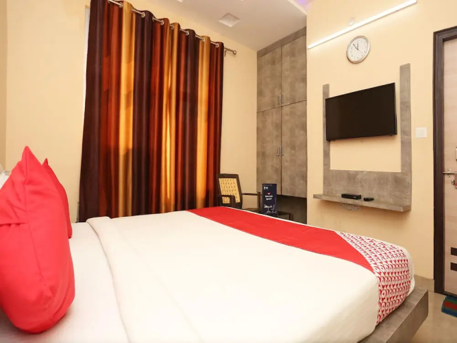 OYO 9321 Adityam inn