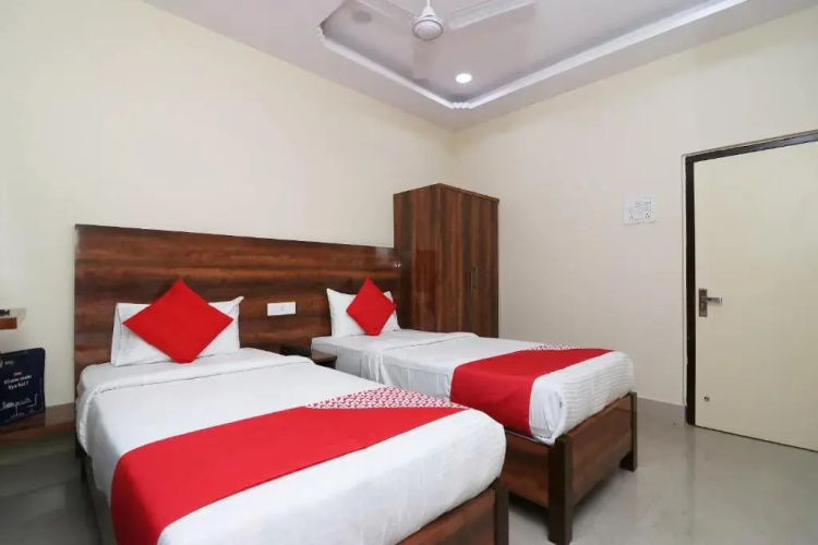 Hotel Cloud 9 By OYO Rooms