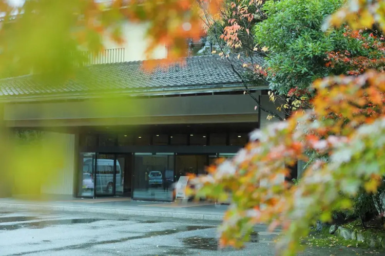 Yamashiro Onsen Midori No Yado Bansyoukaku - Kaga