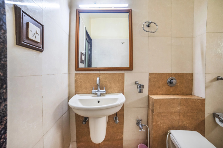 Fabhotel Santoor