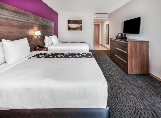 Standard Quadruple room with courtyard view
