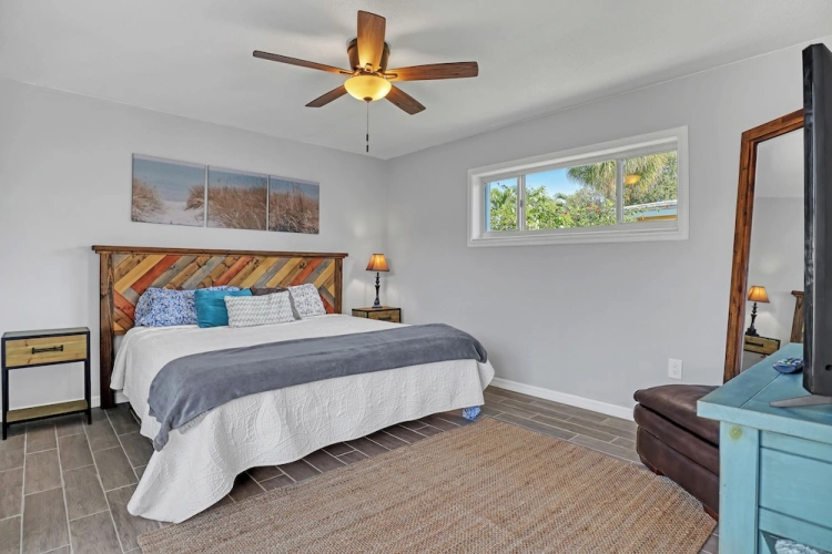 3 Bedrooms Apartment with garden view