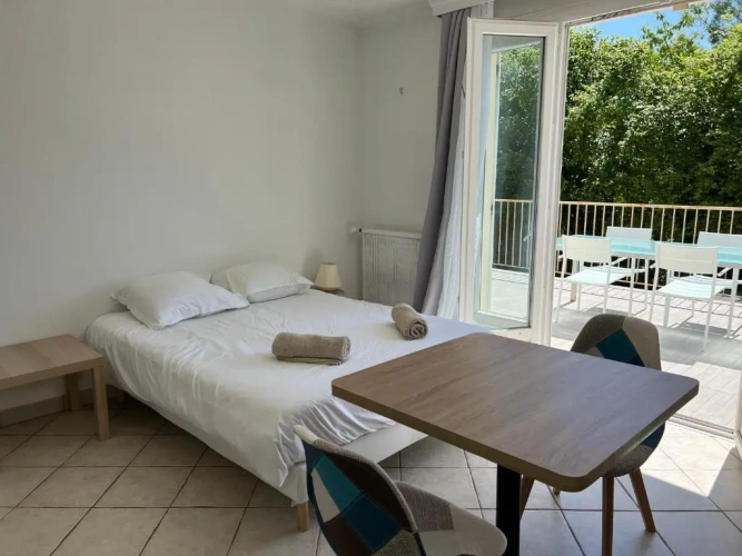 1 Bedroom Double Apartment