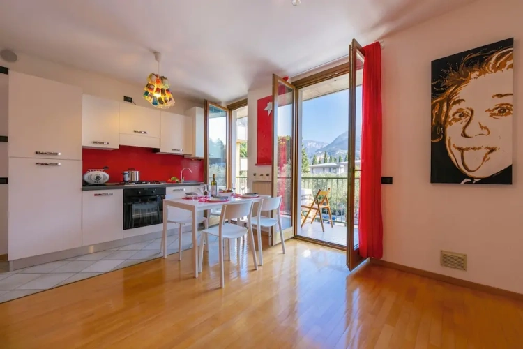 Family Apartment with balcony